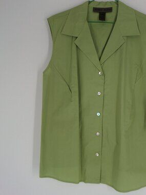 Jones Jeans Woman's Green Sleeveless V Neck Button Down Blouse Size 18W NWT